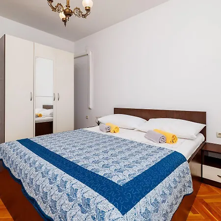Apartament Grosses Nur 400 Meter Zum Mit Meerblick, Grillplatz, Wifi, Klima Crikvenica