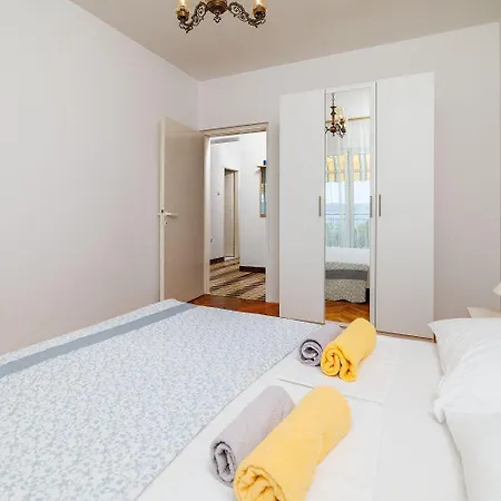 Lejlighed Grosses Nur 400 Meter Zum Mit Meerblick, Grillplatz, Wifi, Klima Crikvenica