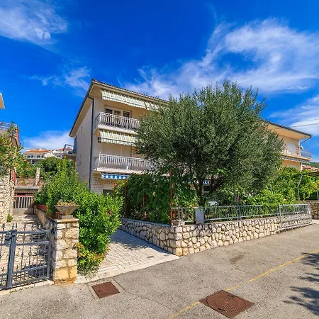 Grosses Nur 400 Meter Zum Mit Meerblick, Grillplatz, Wifi, Klima Crikvenica