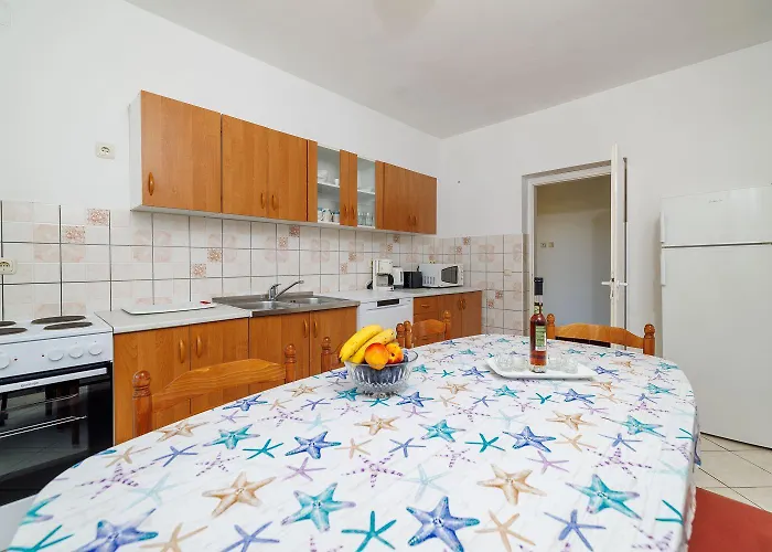 Apartamento Grosses Nur 400 Meter Zum Mit Meerblick, Grillplatz, Wifi, Klima Crikvenica
