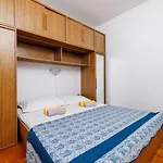 Apartment Grosses Nur 400 Meter Zum Mit Meerblick, Grillplatz, Wifi, Klima